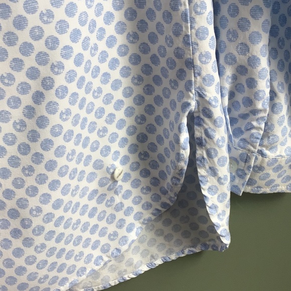 Ladies long sleeve button down blouse in light blue/white sz 10/M - Picture 3 of 9